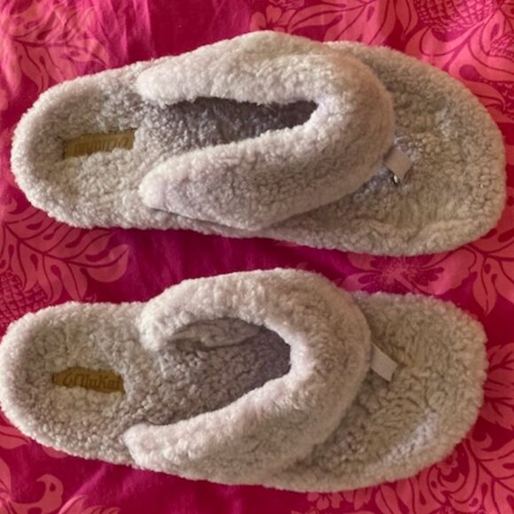 OLUKAI KIPE'A HEU LILAC SHEERLING FLIP FLOPS SANDALS HAWAII INSPIRED NICE COZY 9 - Picture 3 of 12